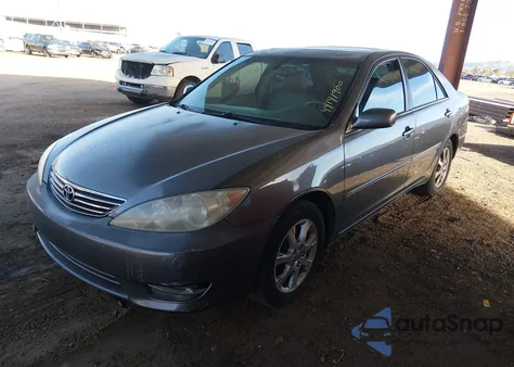 2005 Toyota Camry Xle V6 from USA, damaged, VIN 4T1BF30K35U591253